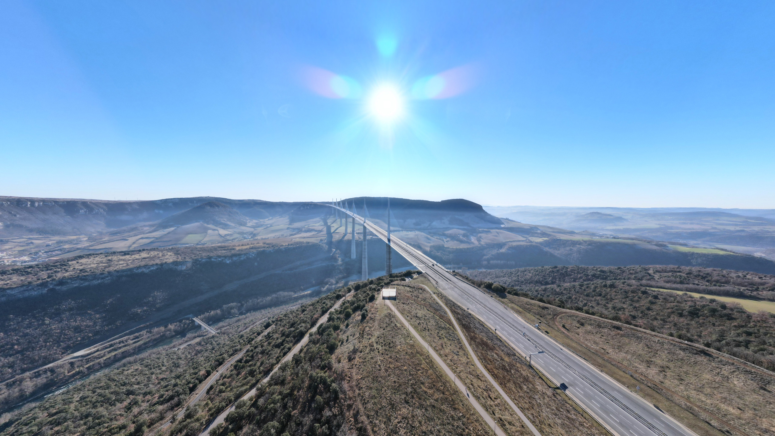 3.Viaduc-de-Millau.jpg
