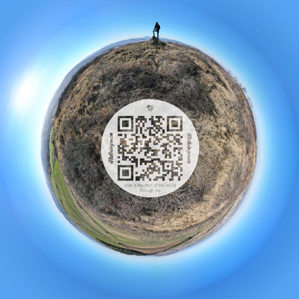 Mini-planet with 360 degrees qr code #1