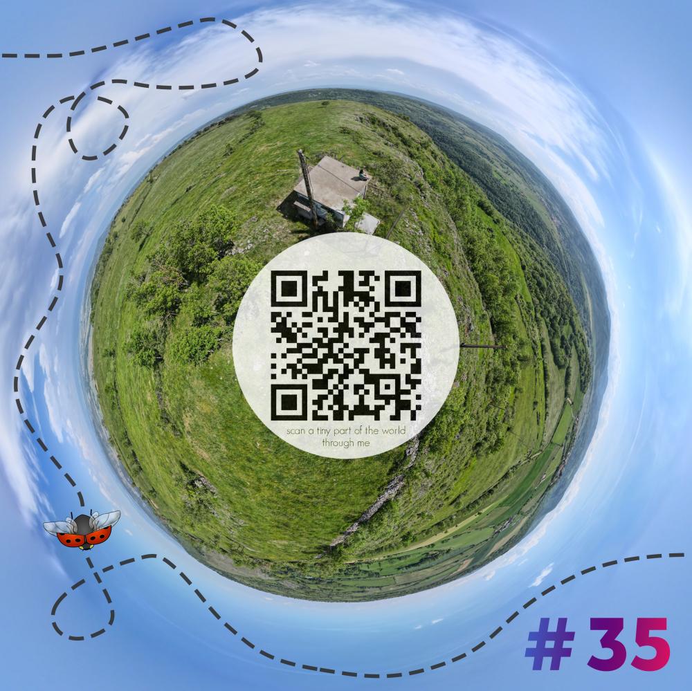 Mini-planet with 360 degrees qr code #35